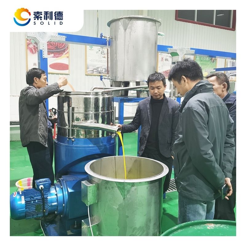 Extractor de aceite de oliva de 5 toneladas por hora, con una potencia de 130 kW e instalación de una centrifugadora decantadora de 3 fases